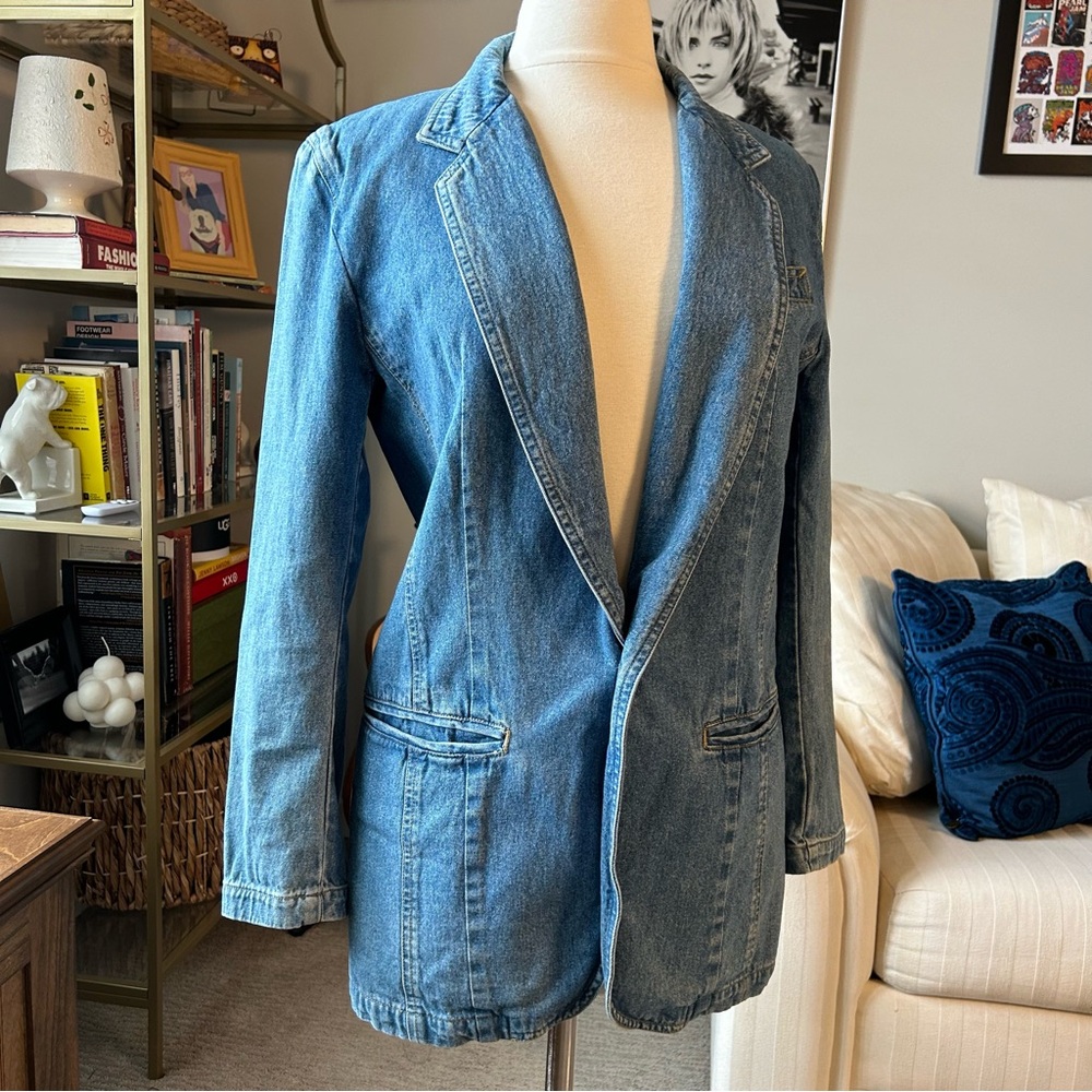 Vintage 80’s/90’s Liz Wear Faded Denim Blazer